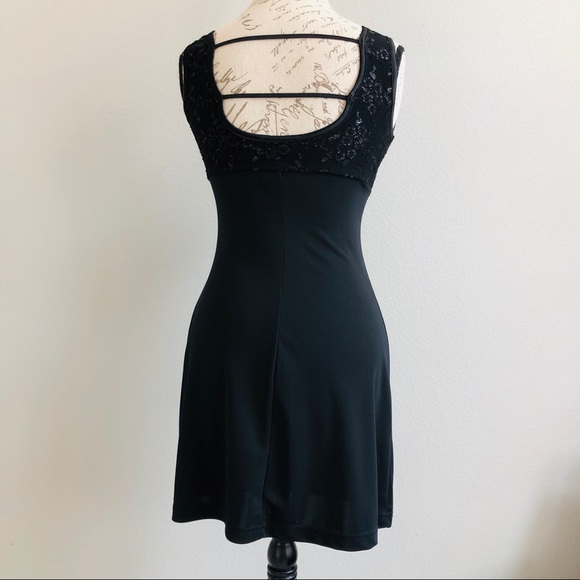 Byer Too! LBD Beaded Lace Bodice Scoop Back Sz S - Picture 2 of 7